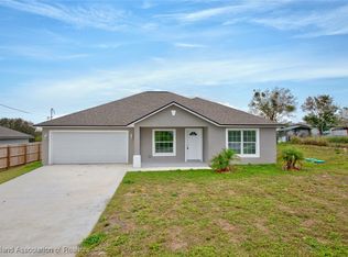 1745 W Taunton Rd, Avon Park, FL 33825