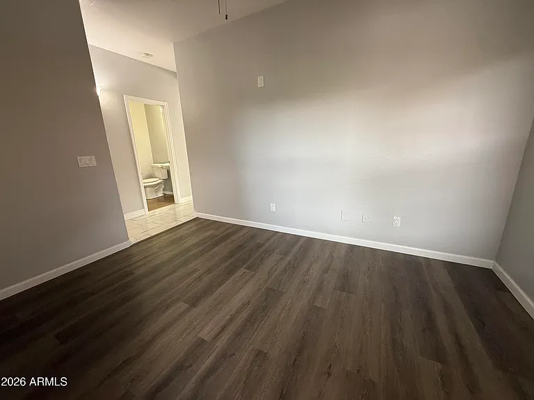 10823 N 70th Ave — Photo 8