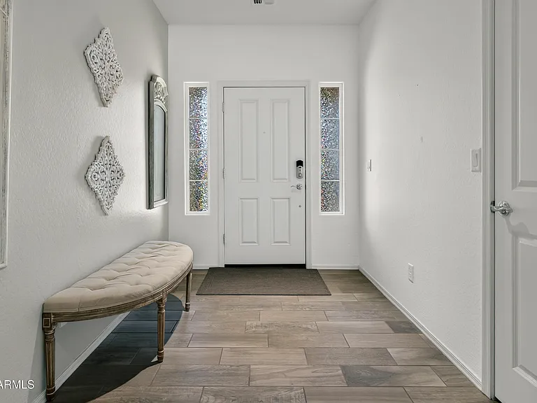 652 Brindle Dr — Photo 12