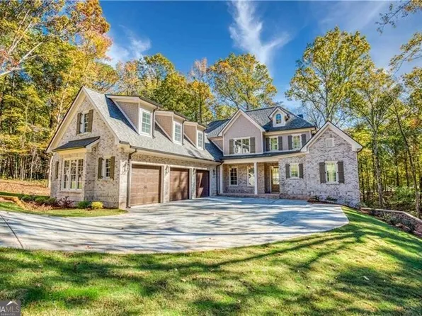 631 Saint Ives Walk, Monroe, GA 30655