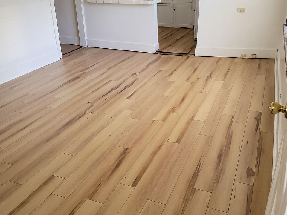 Living room to kitchen