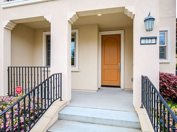 3rd image of 113 Avellino Way