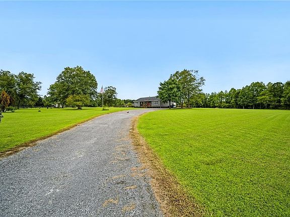 2nd image of 4701 Gates Run Rd