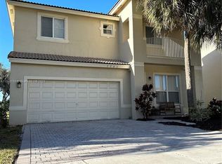 7745 NW 23rd St, Hollywood, FL 33024