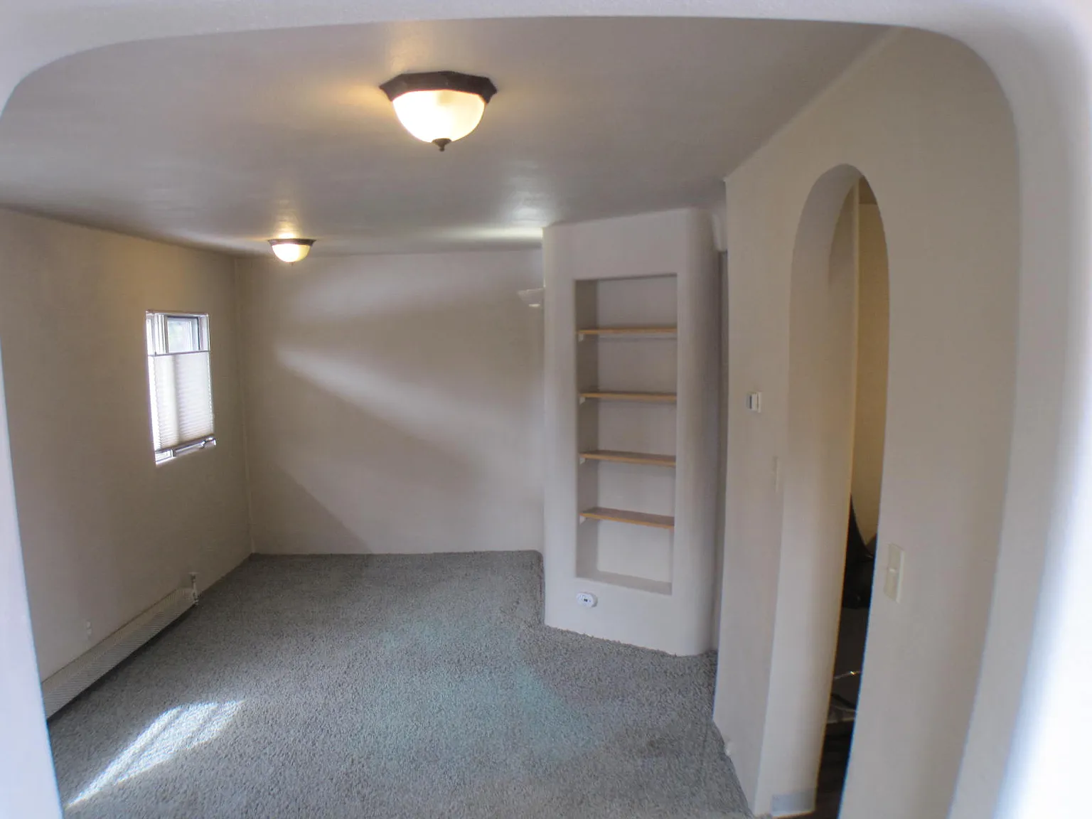 1 bed, 700 sqft, $1,250 — Photo 2