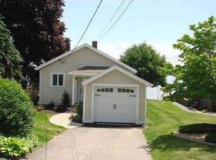 478 South Dr, Rochester, NY 14612