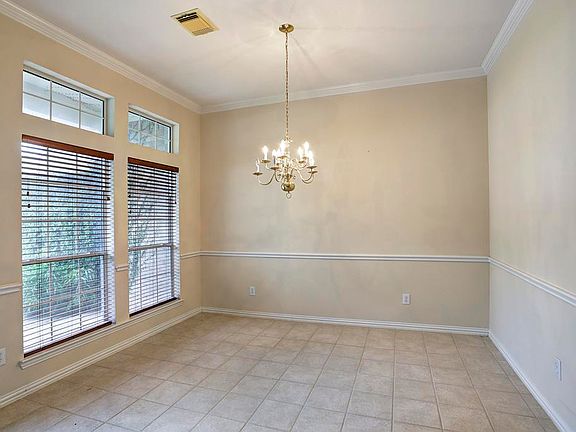 4th image of 3810 Shadow Cove Dr