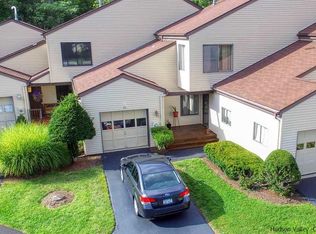 25 Knolls Ct, Hurley, NY 12498