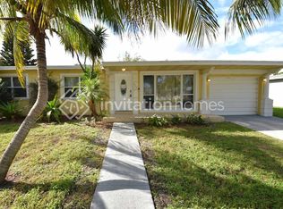 913 Cochran Dr, Lake Worth, FL 33461