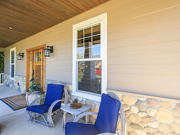 5th image of 82 Pebble Creek Dr