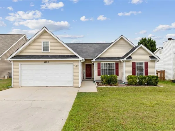 6634 Chesepeake Trl, Rex, GA 30273