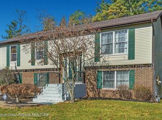 11 Mulberry Ct, Jackson, NJ