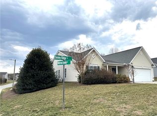 5862 Sunny Ridge Trl, Clemmons, NC 27012