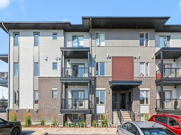 503 Southfield Way #A, Ottawa, ON K4A 5N7