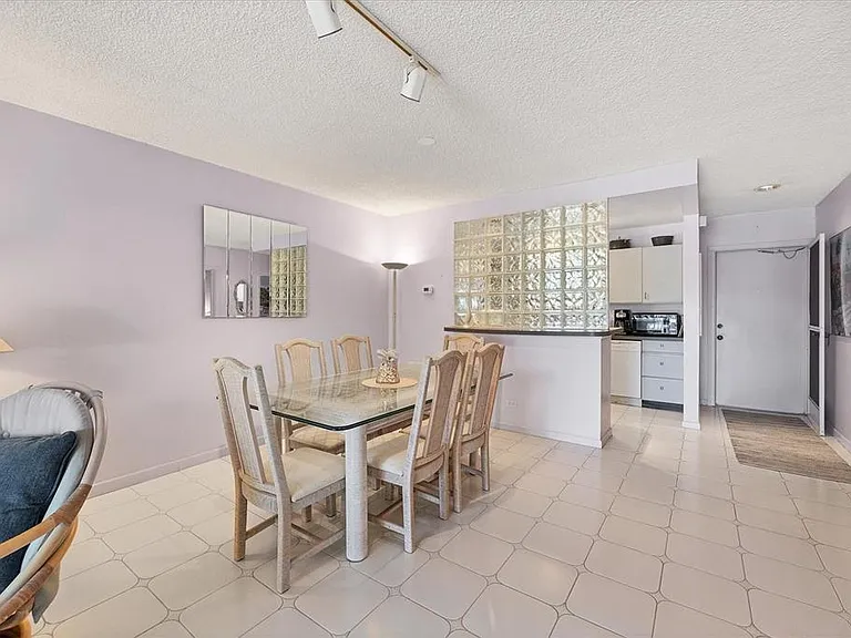 500 S Washington Dr #5B — Photo 12