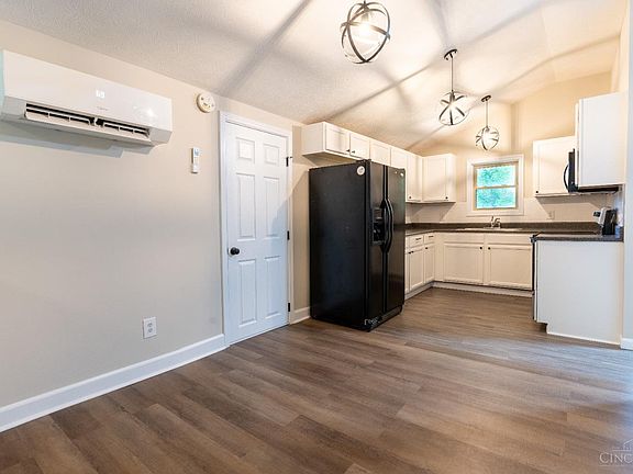 4th image of 3109 Navaho St