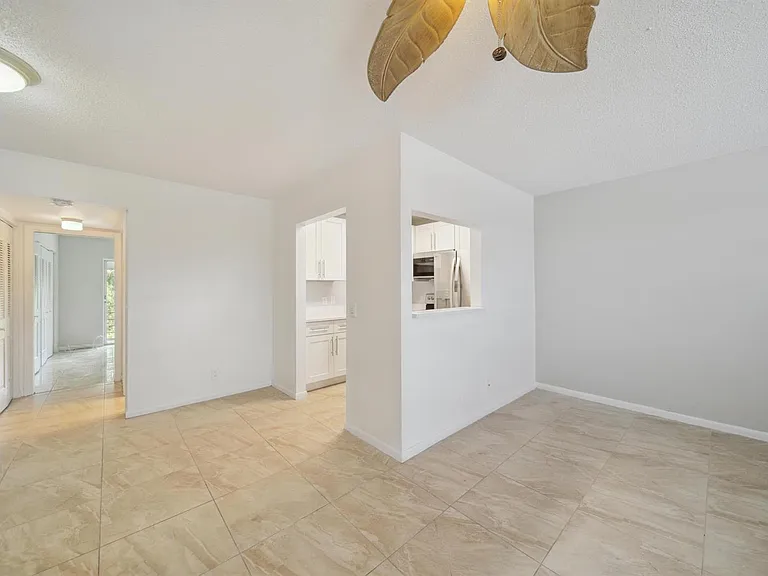114 Northampton St #114-114-F — Photo 6
