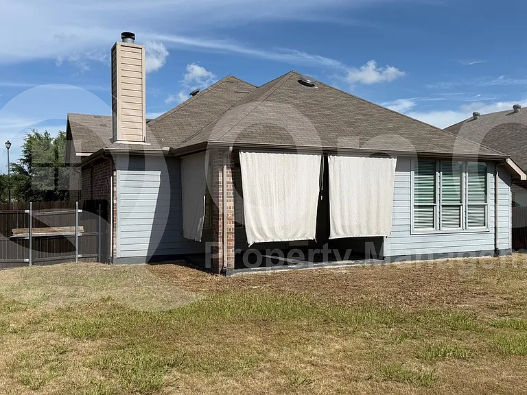 413 Driftwood Ct — Photo 20