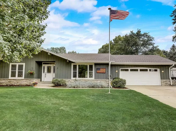 S69W22245 Sonoma WAY, Big Bend, WI 53103