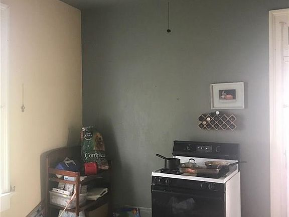 2nd image of 502 N 8th St
