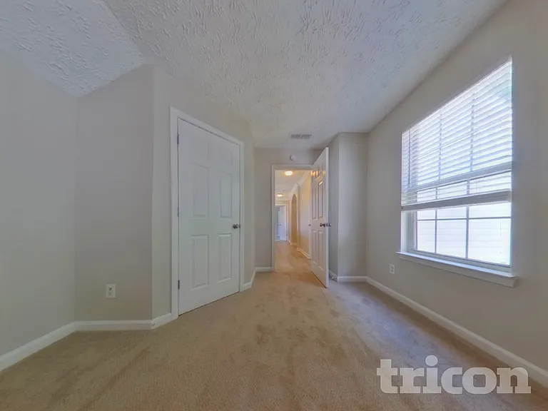 411 Clearstream Ln — Photo 9