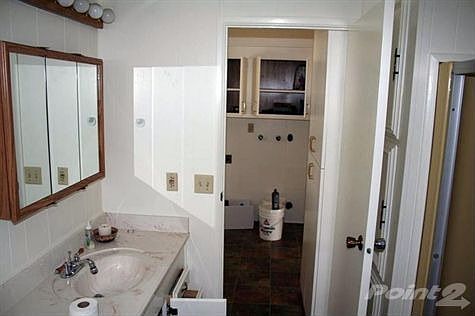 Bathroom2-5361