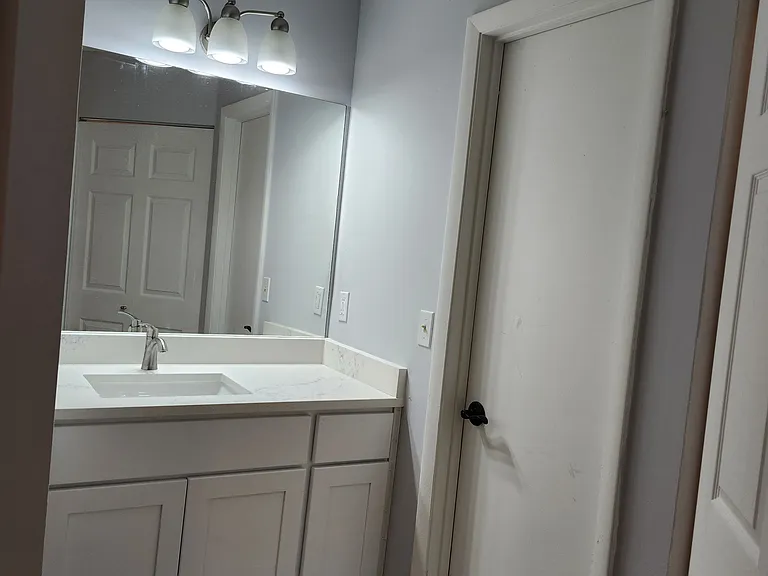 2565 Grassy Point Dr #107 — Photo 8