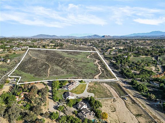 3rd image of 0 Anza Rd