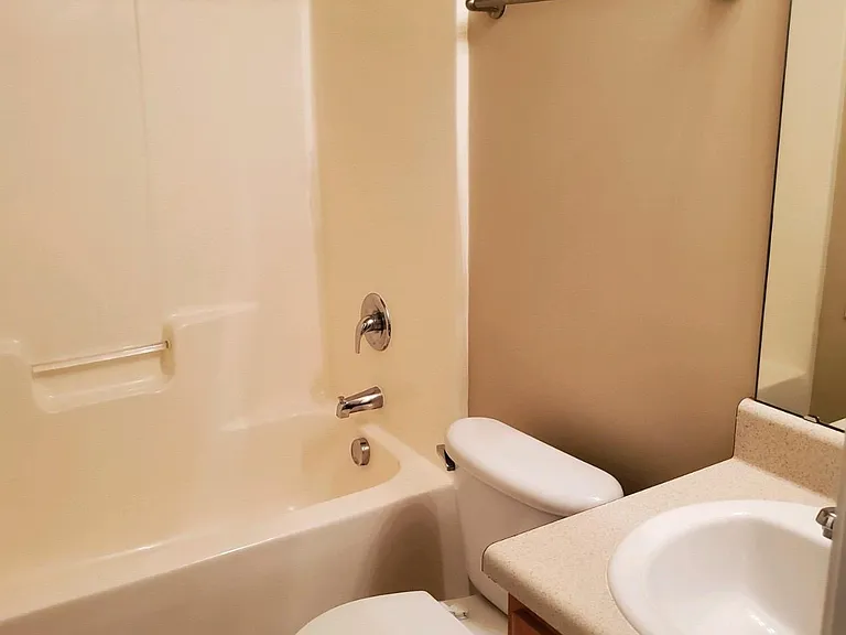 1216 James St — Photo 11