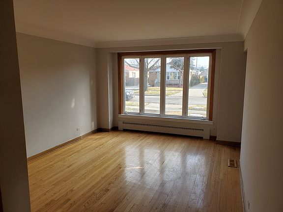 4th image of 4232 N Osceola Ave