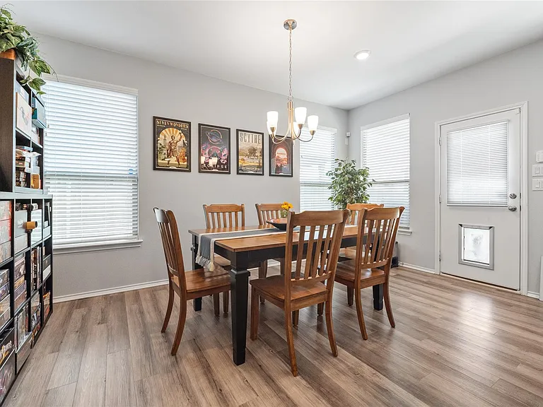 13921 Abraham Lincoln St — Photo 33