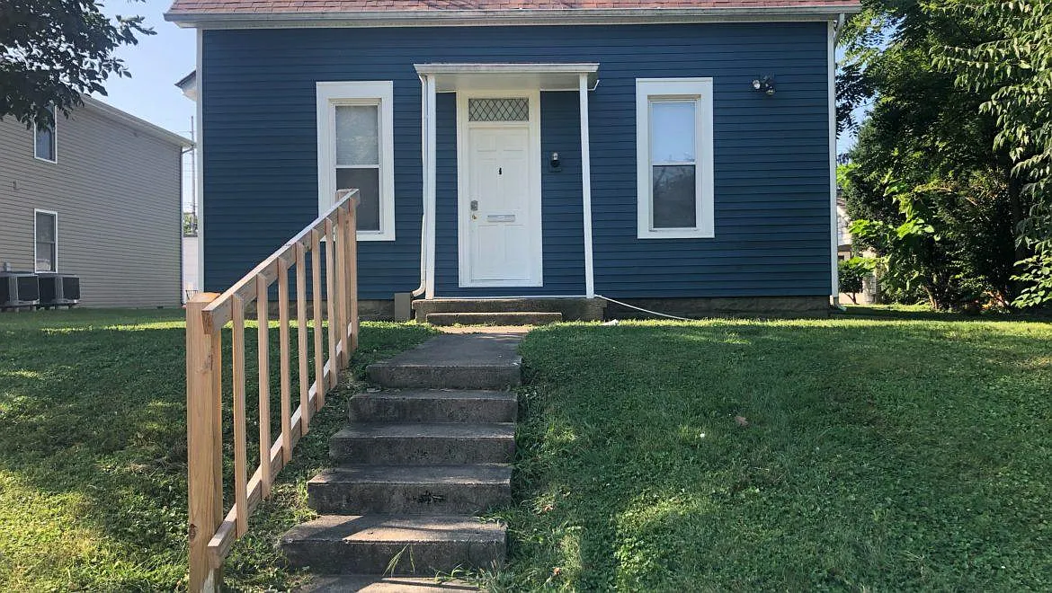 4 bed, 1700 sqft, $1,400 — Photo 1