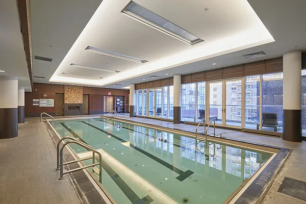 Rented by Vornado Realty Trust | media 46