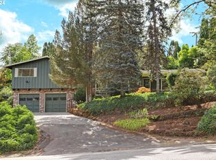 10634 SW 62nd Dr, Portland, OR 97219