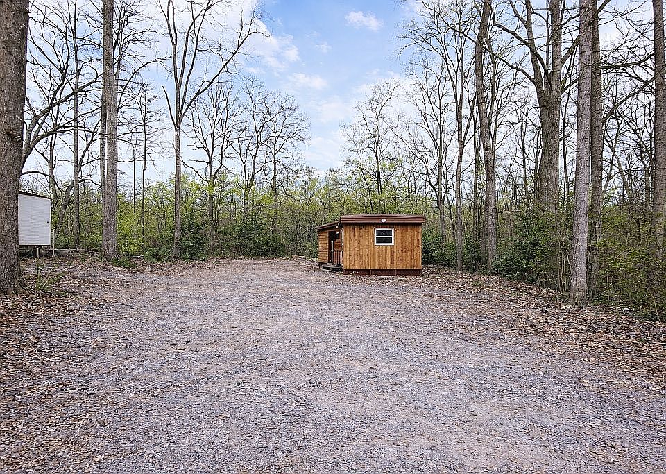 1st image of 245 Center Ln