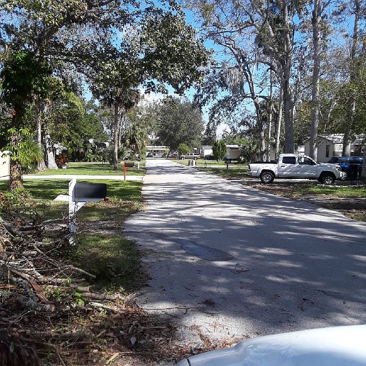 1st image of 1054 N Green Acres Cir