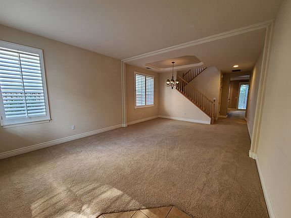 2nd image of 204 Abigail Cir