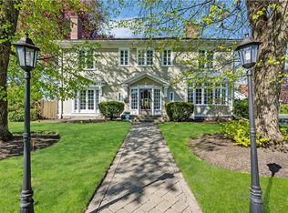 121 Woodland Rd, Woonsocket, RI 02895