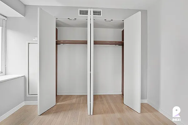 Rented by REZI | media 84