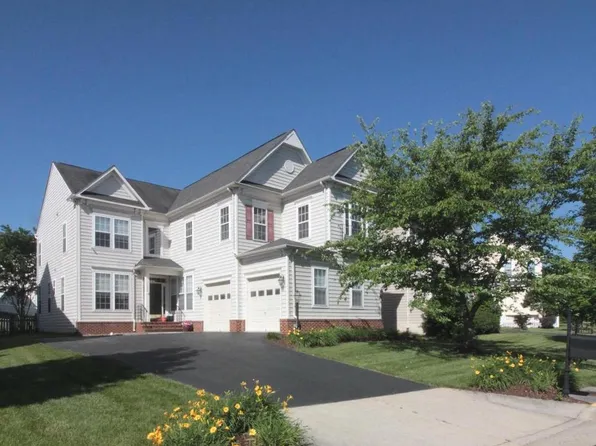 21885 Larchmont Way, Ashburn, VA 20148
