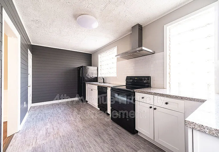 65 W Shadburn Ave — Photo 7