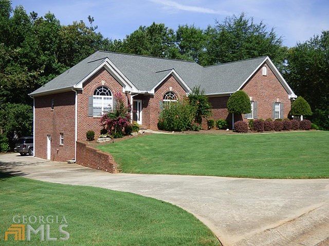 1st image of 57 Iron Horse Cir