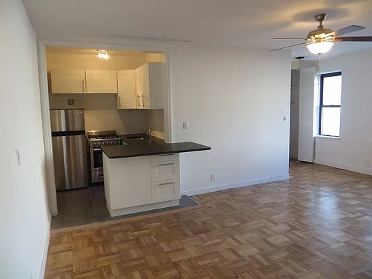 Rented by Performing Assets Corp | media 7