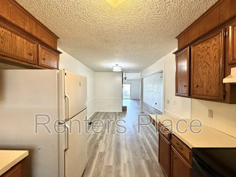 7324 S Canton Ave — Photo 3