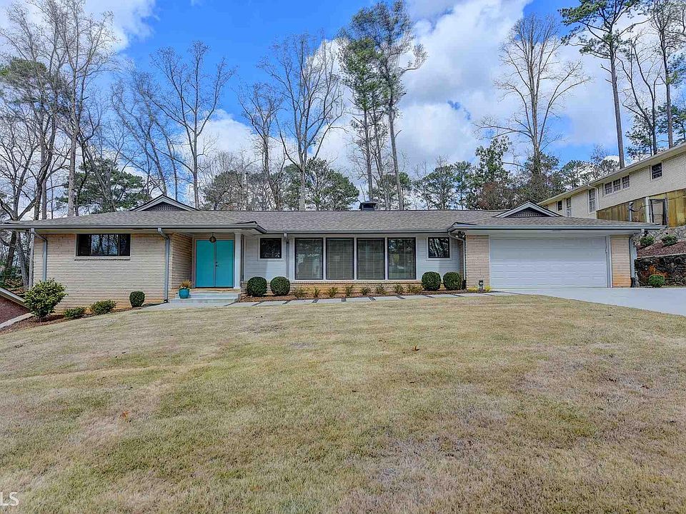 1st image of 2694 Parkview Dr NE #8