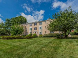 818 S Arlington Mill Dr #4-102, Arlington, VA 22204