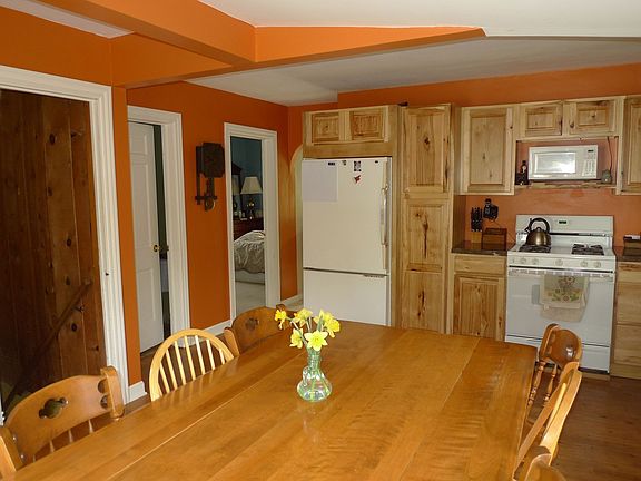 2nd image of 3531 College Ave NE