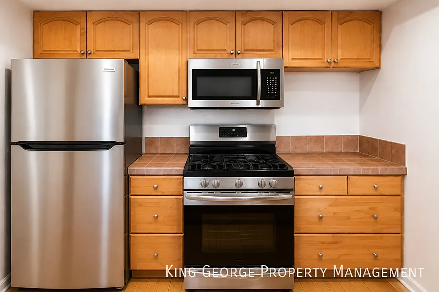 7307 Haskell Ave #4
