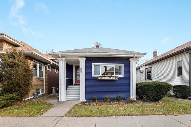1st image of 1120 Lyman Ave