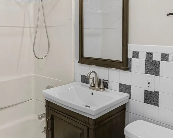 5908 Meredith Dr — Photo 21